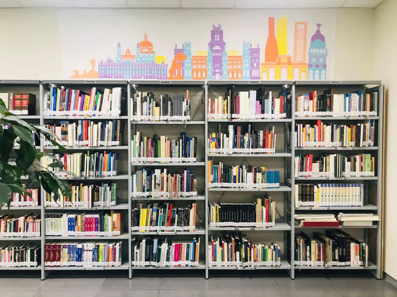 Imagen de archivo de una biblioteca pública municipal