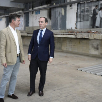 Visita a la antigua fábrica de Clesa, futura sede de un centro científico y de innovación