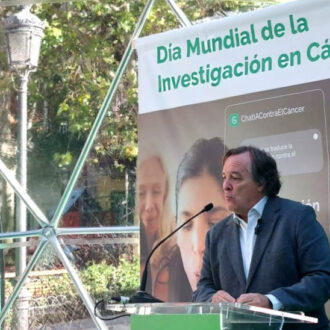 El concejal de Chamberí, Jaime González Taboada, en la jornada divulgativa organizada por la Asociación Española Contra el Cáncer (AECC)