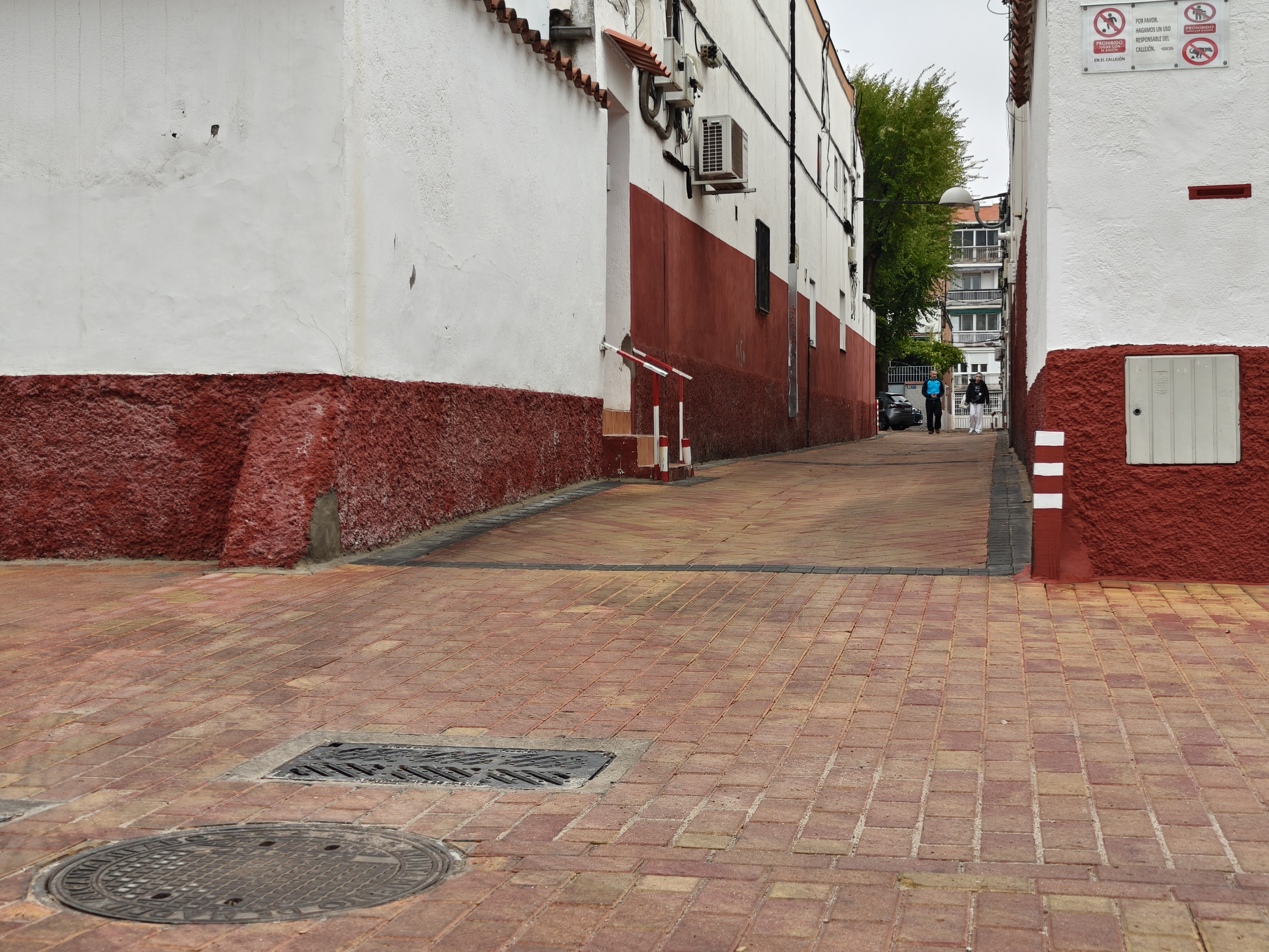 García Romero visita las obras de mejora de la accesibilidad en Entrevías