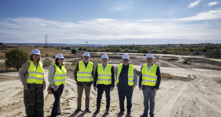 El delegado de Políticas de Vivienda y presidente de la Empresa Municipal de la Vivienda y Suelo de Madrid (EMVS Madrid), Álvaro González