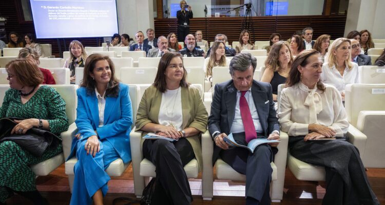 Momento de la clausura de la jornada de la Oficina de Mediación
