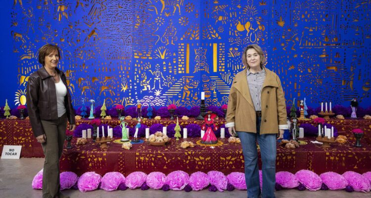 Marta Rivera de la Cruz en la presentación de los cuatro altares instalados en espacios municipales