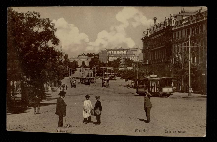 El 'toboggan' de Cibeles (entonces Plaza Castelar). Fotografía de memoriademadrid