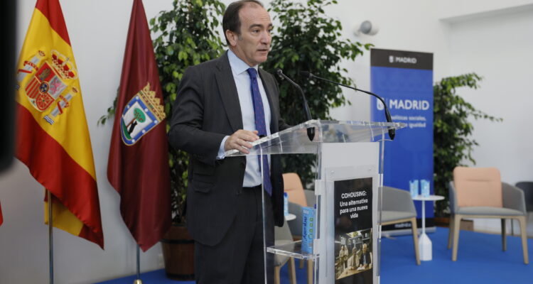 Carabante interviene en la jornada Cohousing una alternativa para una nueva vida