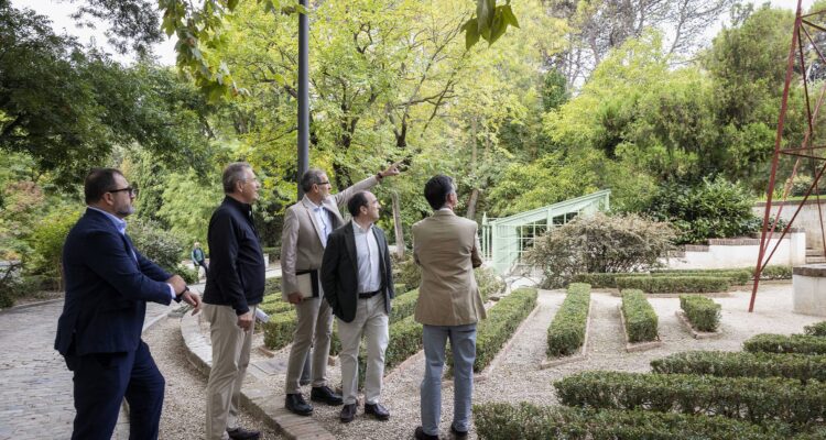 Carabante y Páramo visitando molino restaurado