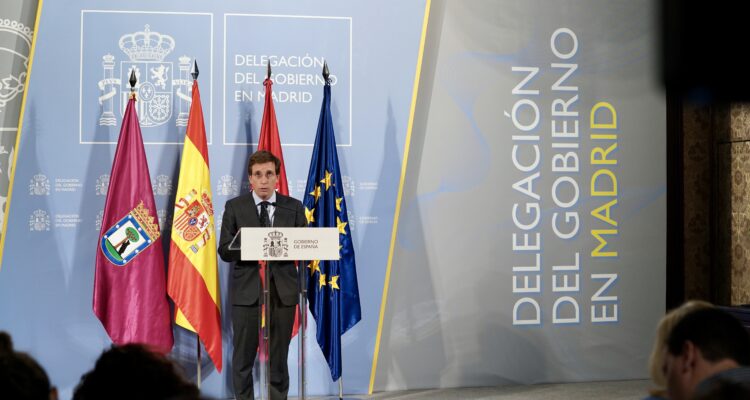 Intervención del alcalde en la Delegación del Gobierno tras el Consejo y la Junta Local de Seguridad