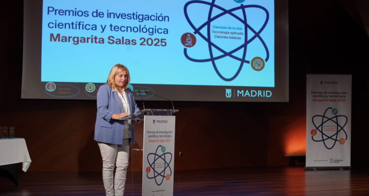 La vicealcaldesa de Madrid, Inma San, durante su intervención en los premios Margarita Salas