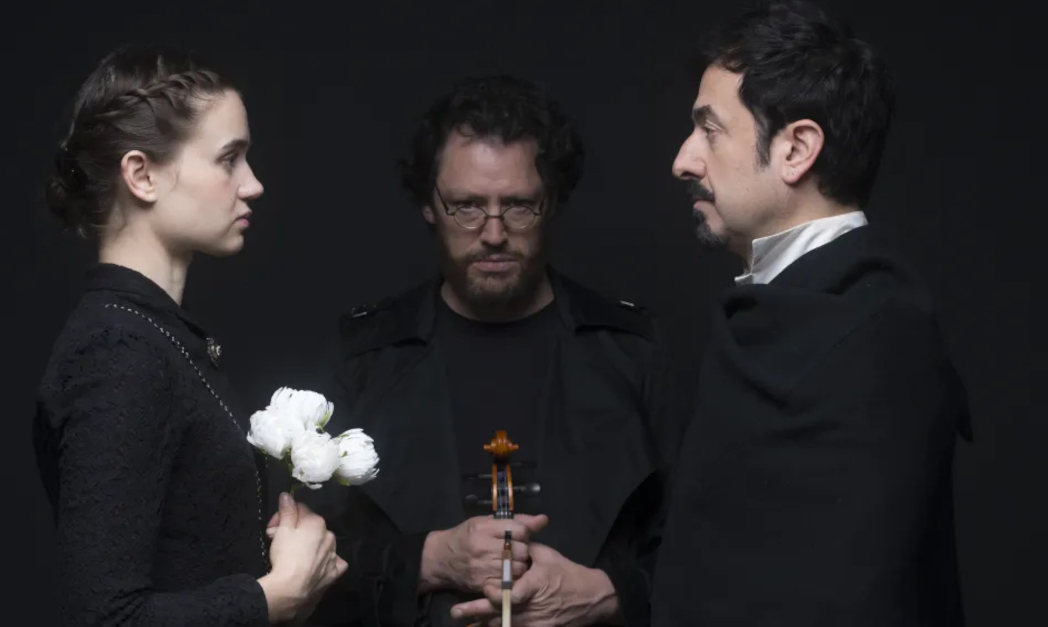 'Más allá de esta vida'. Imagen de Serrano Sierra