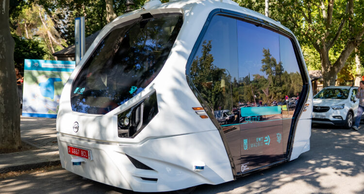 Imagen exterior bus autónomo EMT Madrid