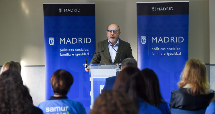 Fernández hace balance del dispositivo habilitado en el Centro de Acogida de Emergencia Pinar de San José