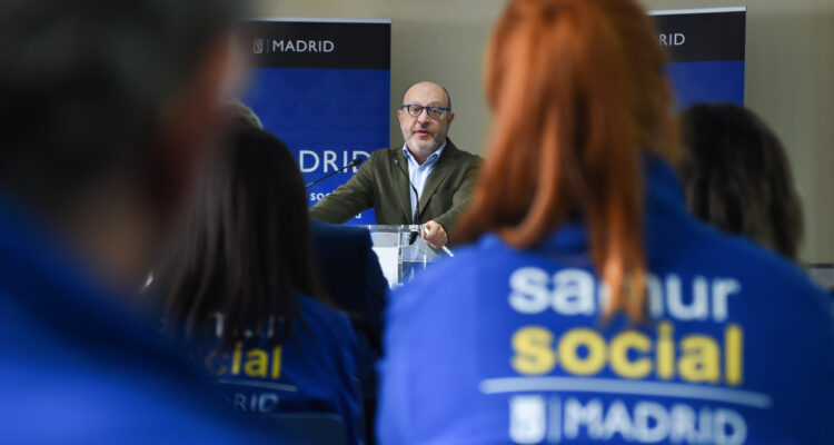 Fernández hace balance del dispositivo habilitado en el Centro de Acogida de Emergencia Pinar de San José