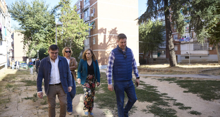 González presenta el Plan de acción para la regeneración de la colonia Casa de Campo