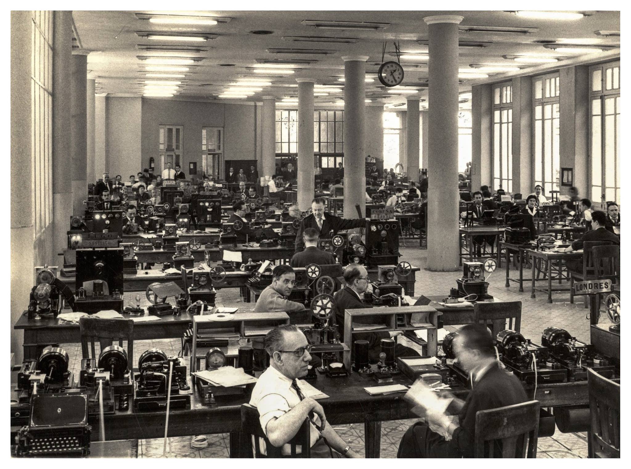 Sala de aparatos. Imagen de Correos