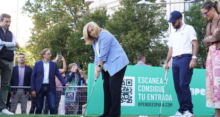 Sanz durante la presentación Open España de Golf 2025