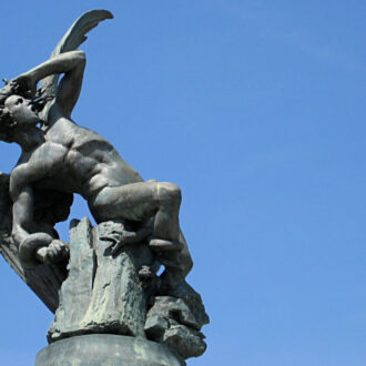 Monumento a El Ángel Caído del parque de El Retiro