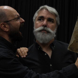 Ernesto Arias y Jorge Eliseo, actores de la dramaturgia 'Sobre el Quijote. La palabra de Cervantes hecha voz'