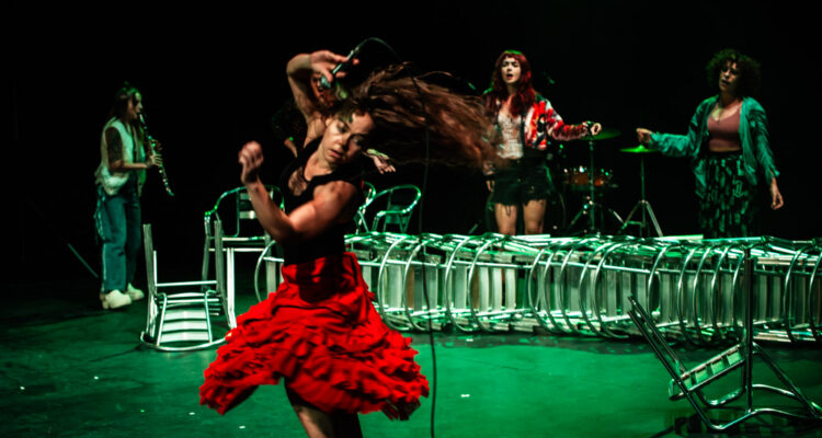 Imagen de 'Calentamiento' © Simone Fratini.