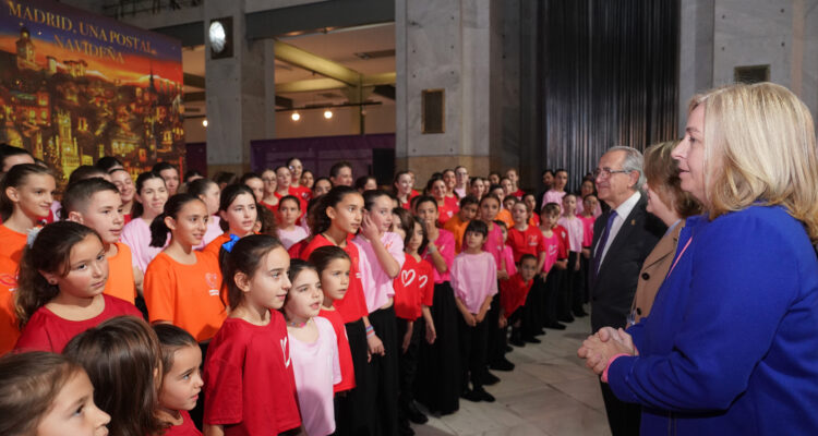 Inauguración del tradicional belén municipal del Palacio de Cibeles