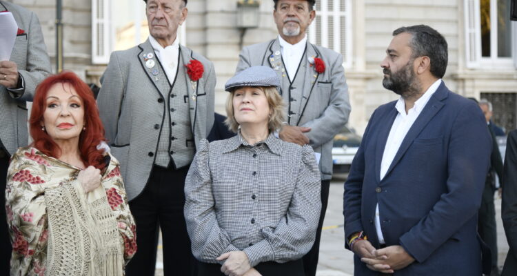 Marta Rivera de la Cruz y Carlos Segura durante el acto de celebración del 175 aniversario del chotis