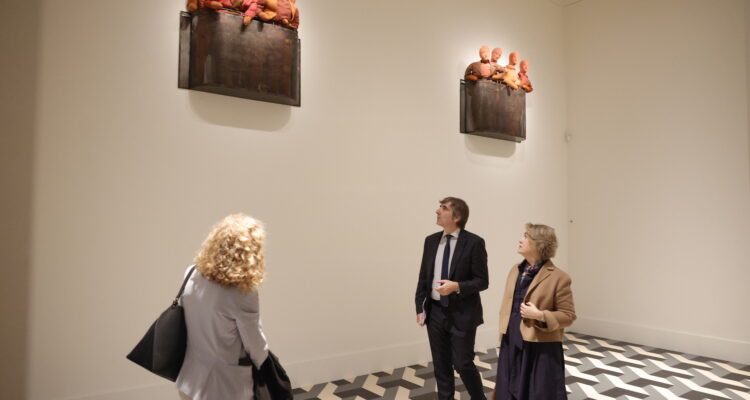 Rivera de la Cruz visita la exposición 'Juan Muñoz: Historias de arte'
