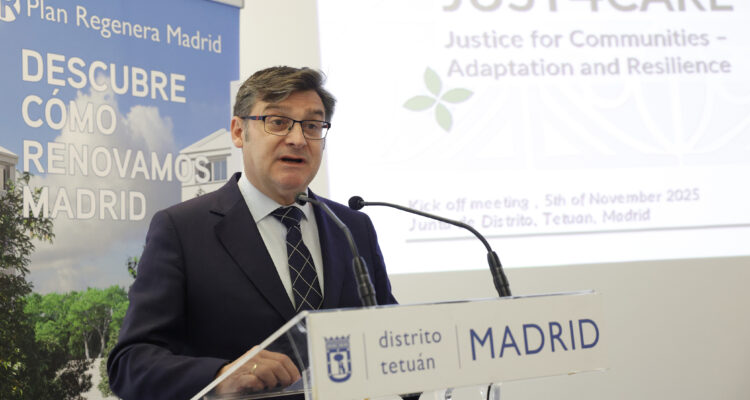 El delegado de Políticas de Vivienda y presidente de la Empresa Municipal de la Vivienda y Suelo (EMVS Madrid), durante el lanzamiento del proyecto europeo JUST4CARE