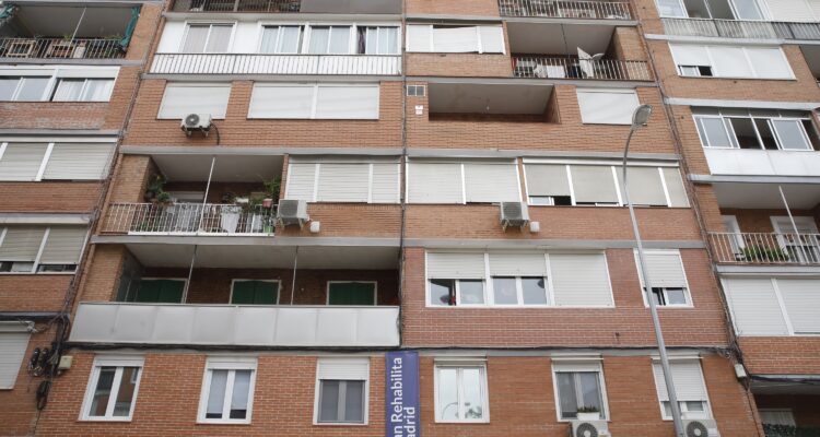 Imagen archivo viviendas Puerto Chico (distrito de Latina)