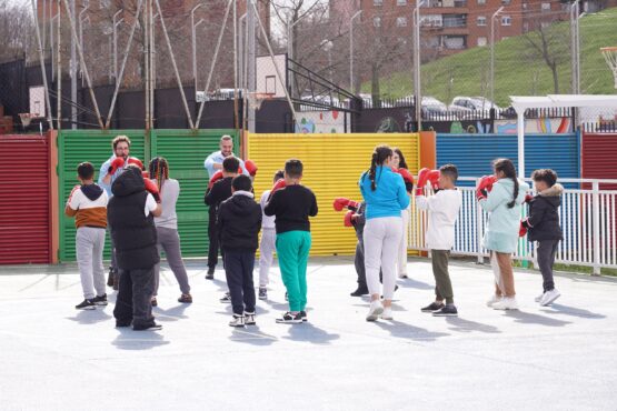 Imagen de archivo actividades jóvenes y adolescentes en Puente de Vallecas