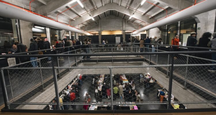 Imagen de archivo de la edición anterior de MiraLookBook en Serrería Belga