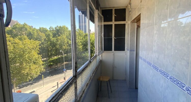 Terraza de la vivienda antes de la rehabilitación