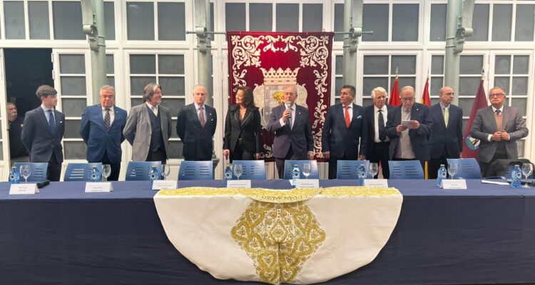 La concejala de Arganzuela, Lola Navarro, preside el acto de entrega de Trofeos San Isidro 2025