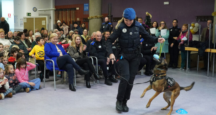 Momento de exhibición canina de Policía Municipal de Madrid