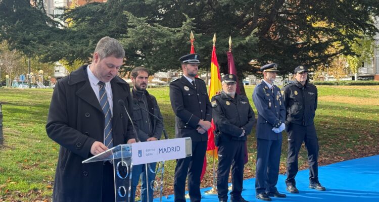 Acto homenaje a la Constitución en Latina