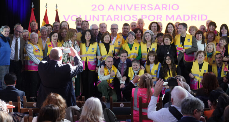 Acto conmemorativo por el 20º aniversario de Voluntarios por Madrid
