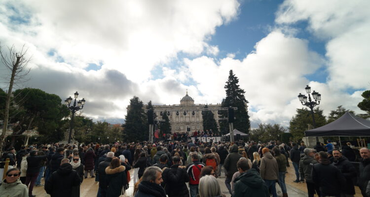 Concierto de Creativa Junior Big Band en los jardines de Sabatini