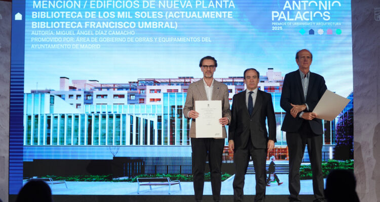 Mención Edificio Nueva Planta Biblioteca Mil Soles