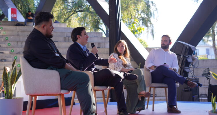 Niño participa en GET Forum en El Salvador