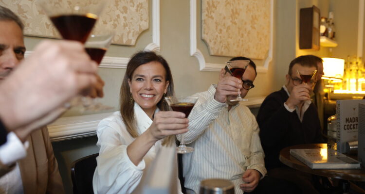 La concejala delegada de Turismo, Almudena Maíllo, en la presentación del libro 'Madrid Cocktail'