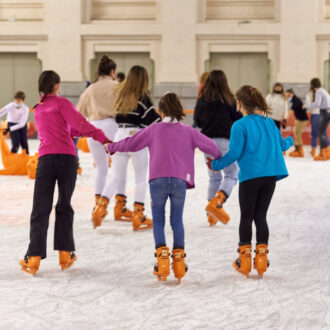 Imagen de archivo de la pista de hielo del Palacio de Cibeles
