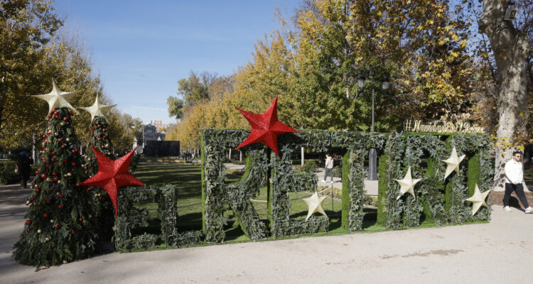 Conjunto decorativo navideño en El Retiro
