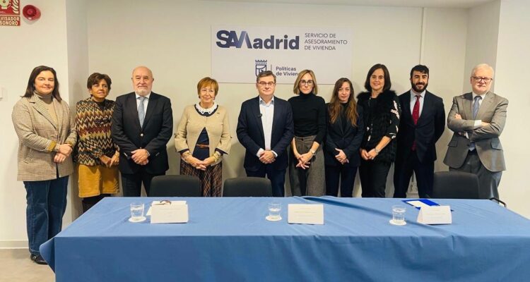 Inauguración de la IV Jornada Informativa de SAVMadrid. Foto de grupo