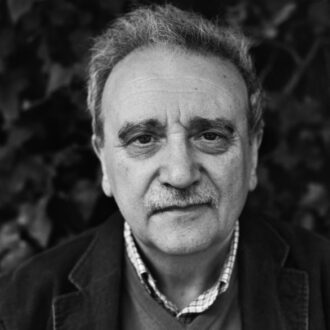 El autor Manuel Longares, ganador de la primera edición del Premio Sentir Madrid