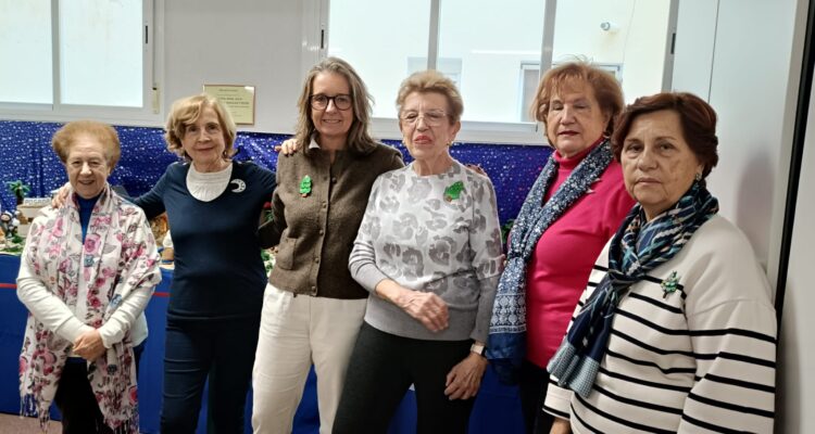 La concejala de Salamanca en el Belén del Centro de Mayores Maestro Alonso