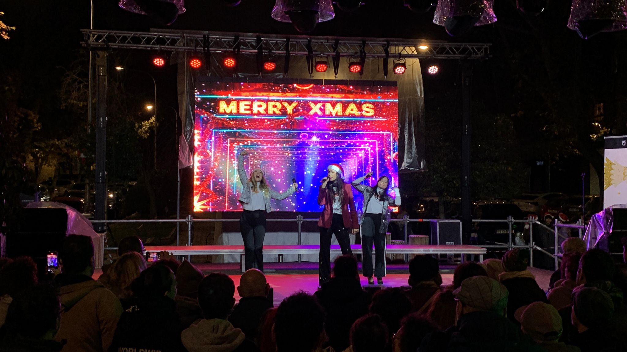 Actuación durante el acto de inauguración de la Navidad en Tetuán