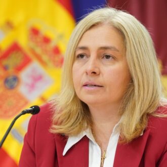 Sanz comparece en la rueda de prensa posterior a la Junta de Gobierno