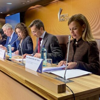 La concejala delegada de Turismo, Almudena Maíllo, durante la presentación de FITUR 2026