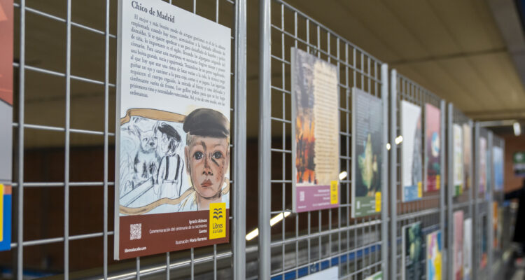 Lámina con un extracto del cuento 'Chico de Madrid', del escritor Ignacio Aldecoa, en conmemoración del centenario de su nacimiento. Campaña 'Libros a la calle'