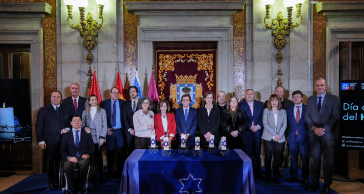 Almedia durante el acto por el Día Internacional en Memoria de las Víctimas del Holocausto