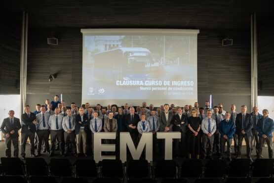 Foto clausura nueva promoción conductores EMT Madrid