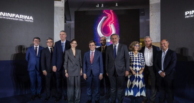 Foto de familia de participantes